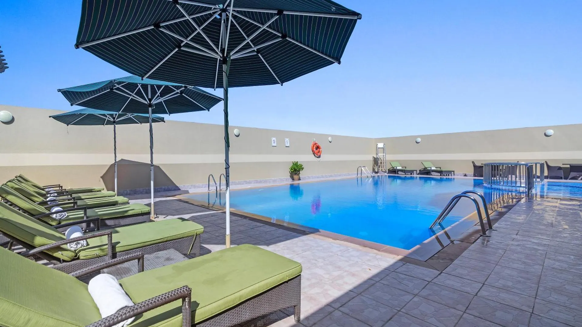 Al Khoory Hotel Apartments Al Barsha Dubai 3*,